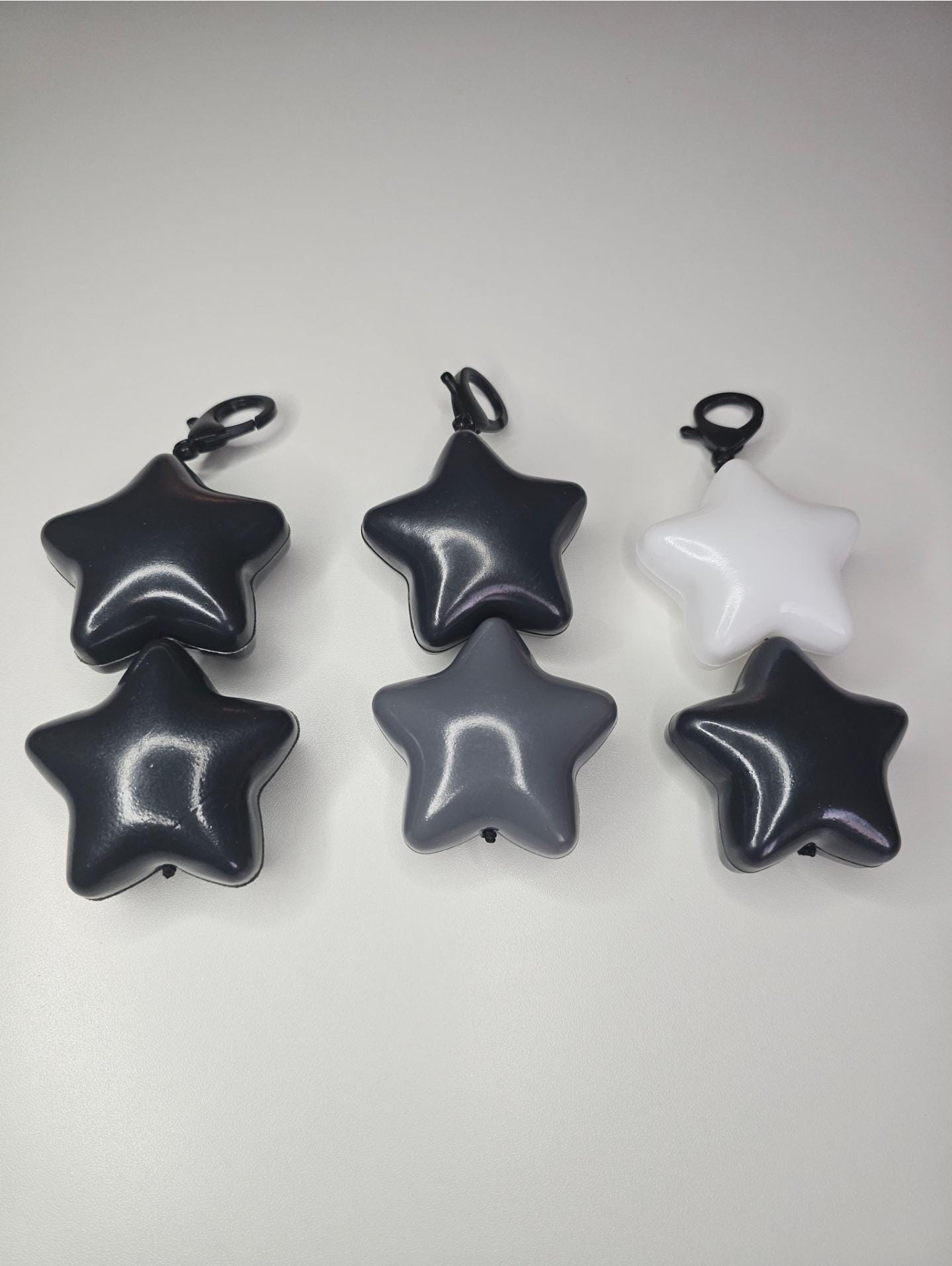 Jumbo Puffy star keychain/zipper backpack charm Gray and White. fairy kei, decora fashion
